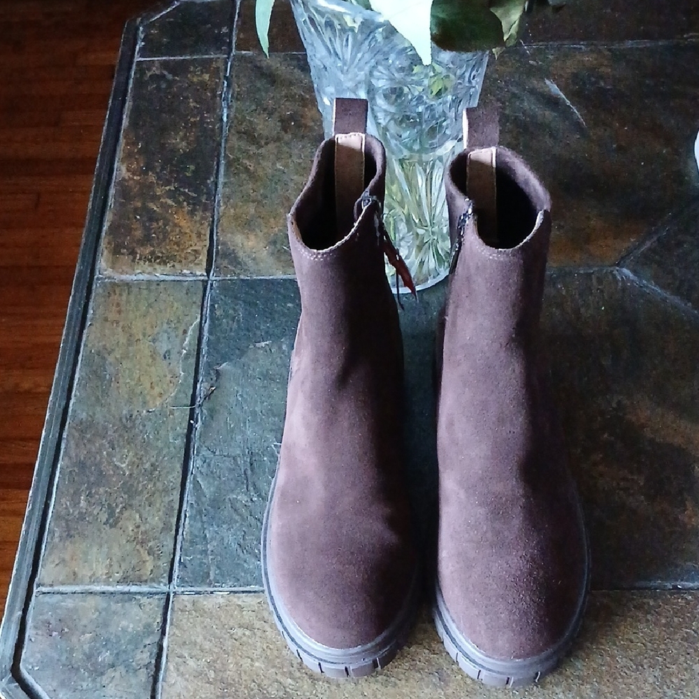 Blondo Chocolate Suede Heeled Boots